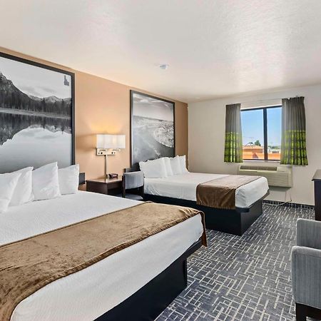ชัวร์สเตย์ โฮเทล บาย เบสต์ เวสต์เทิร์น ทวินฟอลส์ Hotel ภายนอก รูปภาพ