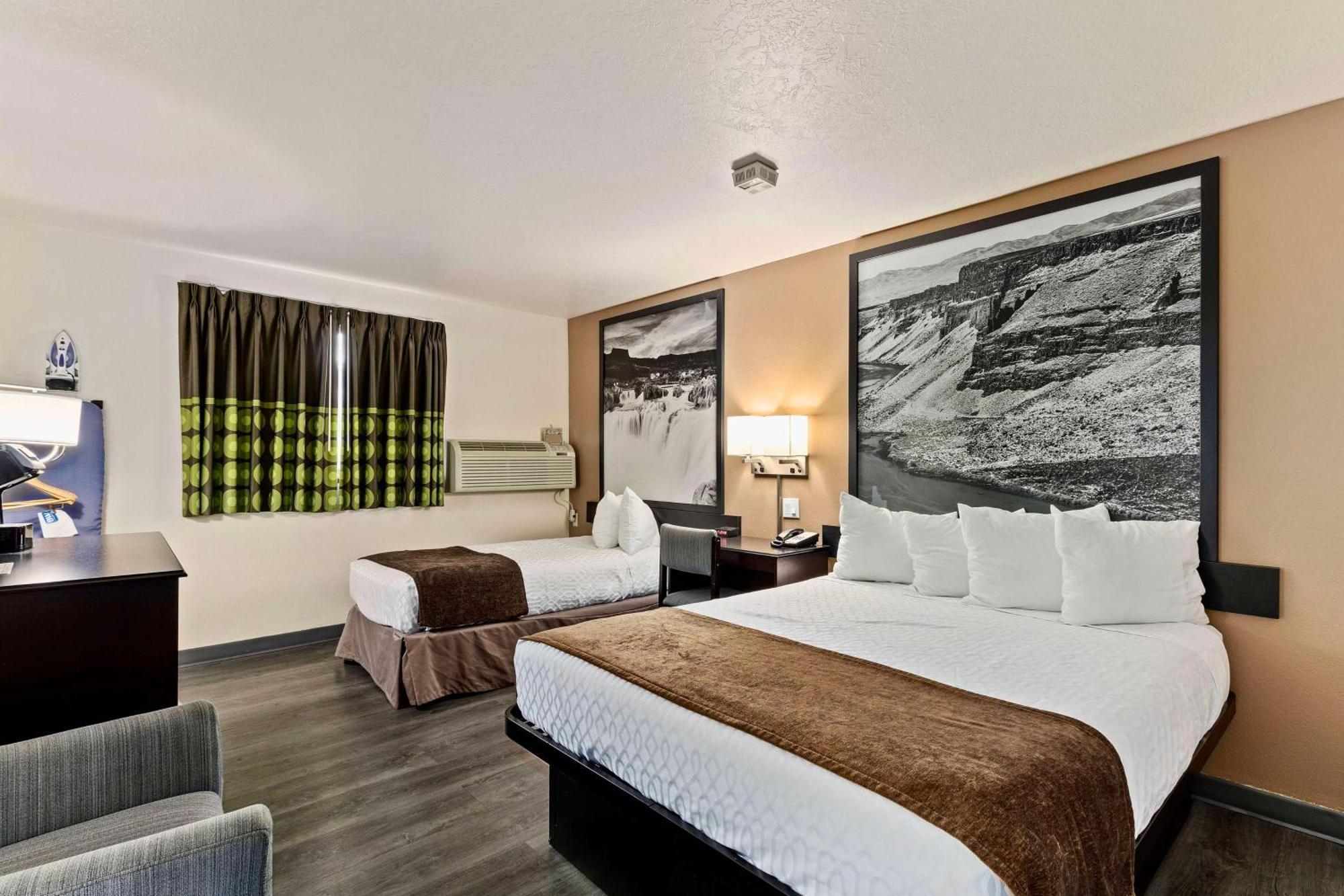 ชัวร์สเตย์ โฮเทล บาย เบสต์ เวสต์เทิร์น ทวินฟอลส์ Hotel ภายนอก รูปภาพ