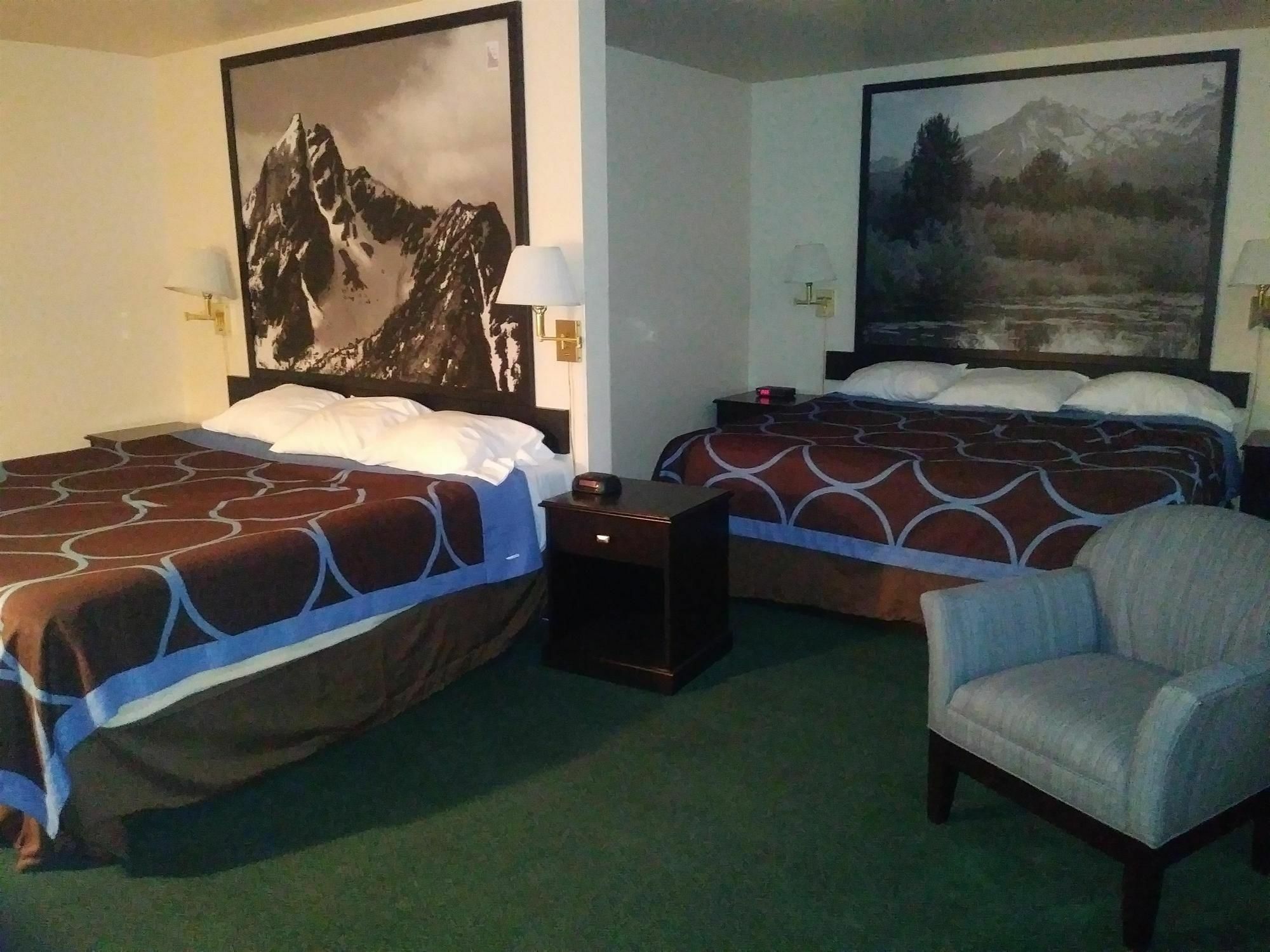 ชัวร์สเตย์ โฮเทล บาย เบสต์ เวสต์เทิร์น ทวินฟอลส์ Hotel ภายนอก รูปภาพ